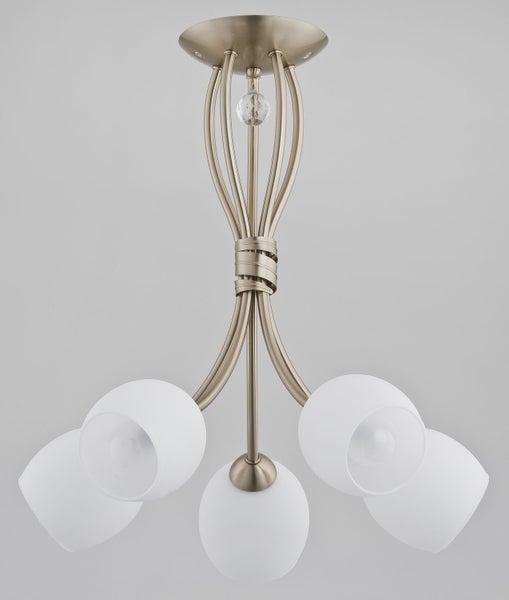 Moderne Deckenleuchte mit fünf kugelförmigen Glasschirmen und metallischem Gestell für eine elegante Raumbeleuchtung.