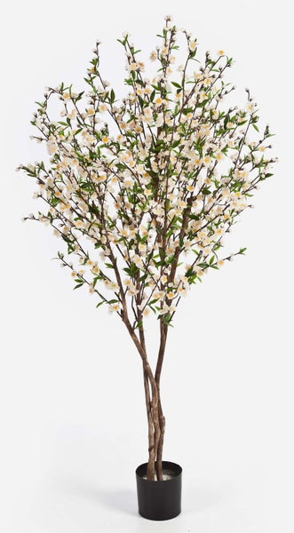 Künstlicher blühender Baum mit weißen Blüten und grünem Laub in einem schwarzen Topf.