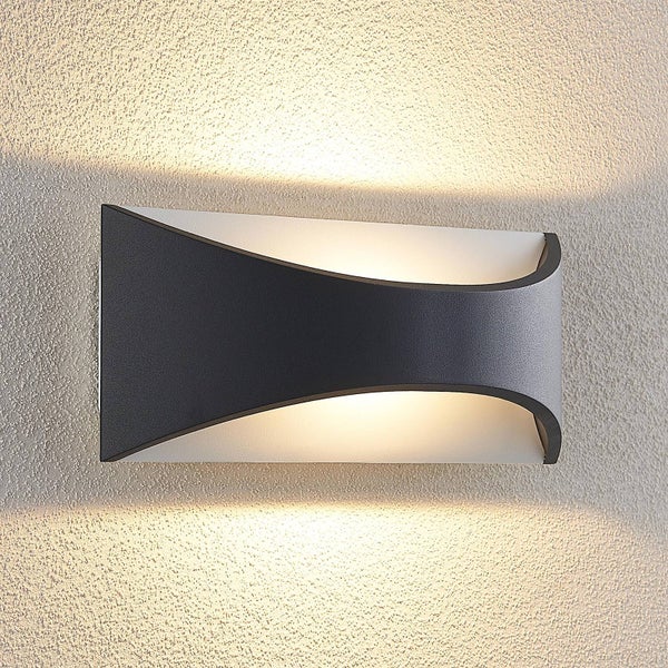 Lindby LED Wandleuchte außen Mathea (Modern) in Schwarz aus Aluminium (1 flammig, ) - Außenwandleuchten Wandlampe Led Außenlampe Outdoor für Außenwand/Hauswand Haus Terrasse &