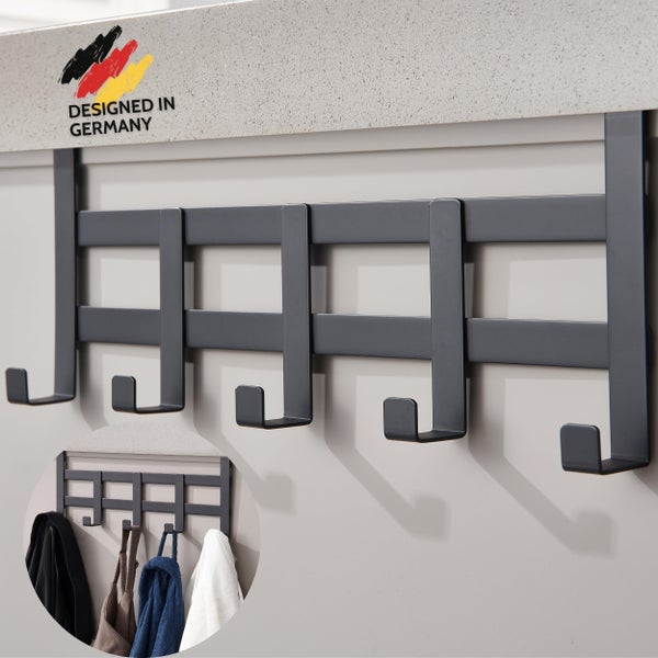 Schwarze Türgarderobe aus Metall mit fünf Haken, Siegel Designed in Germany.