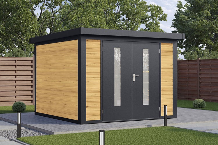 Modernes Gartenhaus mit Flachdach, Holzfassade und Doppelflügeltür mit Glaseinsätzen im Garten auf einer Terrasse.