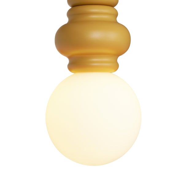 Deckenleuchte mit runder Glühbirne und Holzsockel