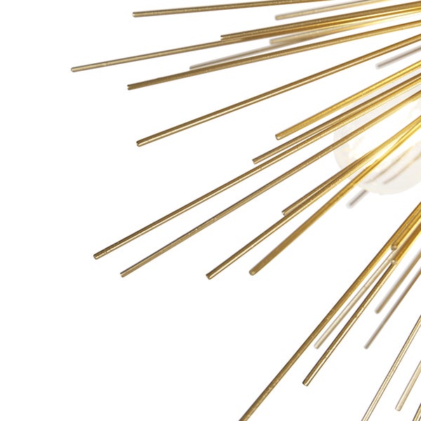 Detailaufnahme einer Sternleuchte mit Metallstreben