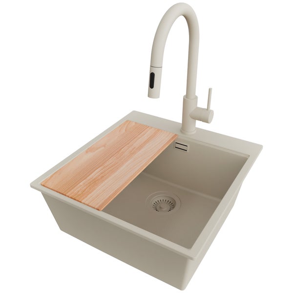 Spüle mit Schneidebrett und Wasserhahn