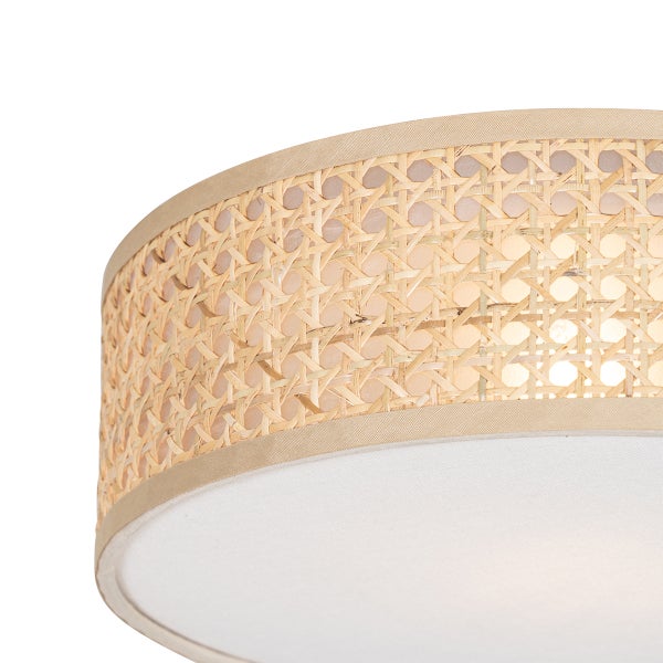 Deckenleuchte mit Stoffschirm und Rattan