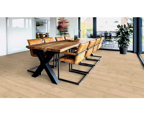 Helle Laminatbodenoberfläche mit Holzstruktur