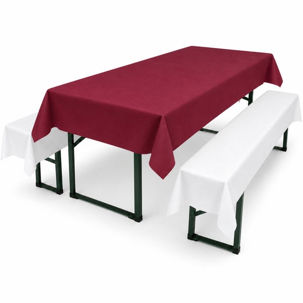 Bierbankgarnitur bestehend aus einem Tisch mit Tischdecke und zwei Bänken mit Tischdecken