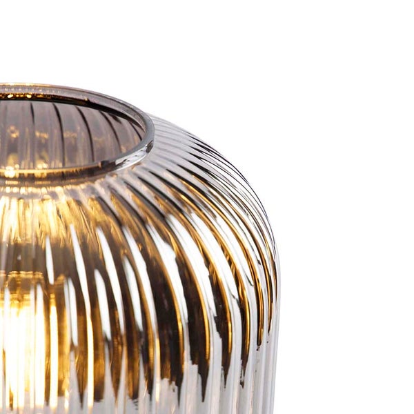 Dekorative geriffelte Glasvase