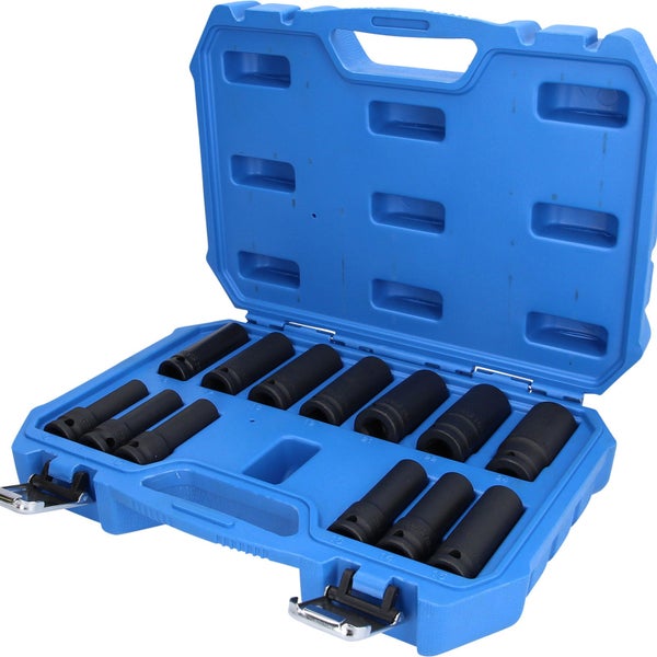 Steckschlüsselsatz in blauem Koffer