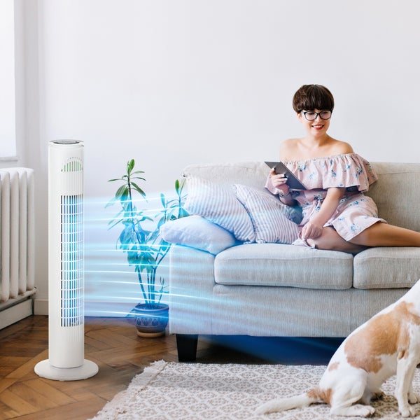HOMCOM Turmventilator mit Fernsteuerung 70° Oszillierender Standventilator 77cm Säulenventilator 45 W 3 Modi & 3 Geschwindigkeiten ABS-Kunststoff Weiß