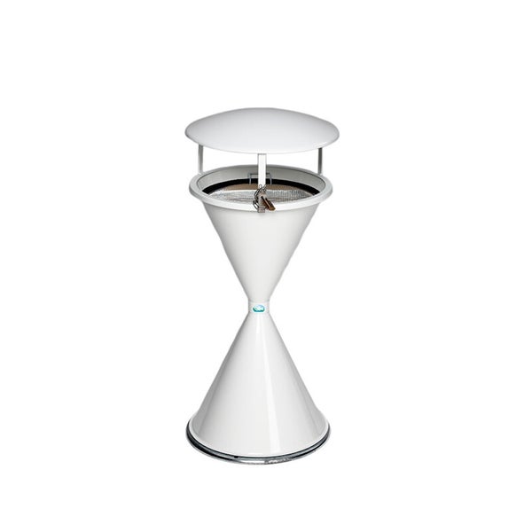 Standascher aus Metall in Sanduhrform mit flachem Deckel.