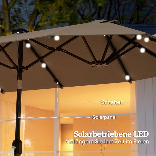 Beige rechteckiger Sonnenschirm über einem hölzernen Garten-Ecksofa auf einer Terrasse mit Pflanzen.