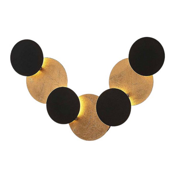 Wandleuchte aus Metall in Schwarz und Gold mit sieben kreisförmigen Elementen für indirektes Licht.