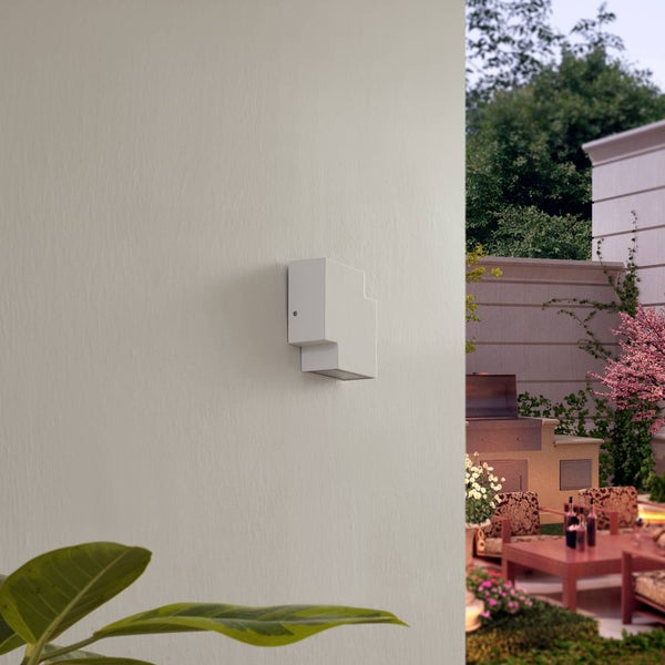 Lindby LED Wandleuchte außen Fendir (spritzwassergeschützt (Modern) in Weiß aus Aluminium (2 flammig, ) - Außenwandleuchten Wandlampe Led Außenlampe Outdoor für Außenwand/Hauswand