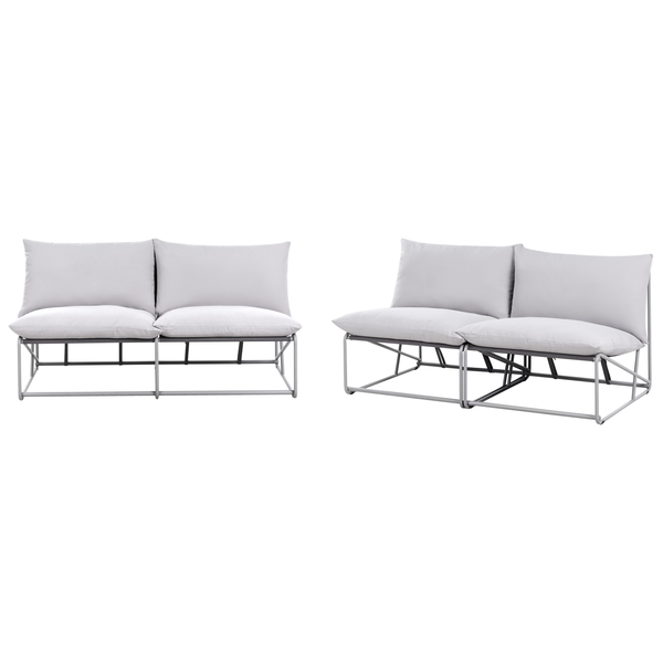 Zwei Zweisitzer-Gartensofas mit Metallrahmen und Polsterkissen