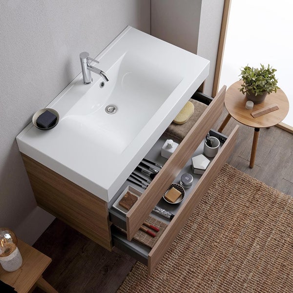 Waschtisch mit offenem Schubladensystem im Badezimmer