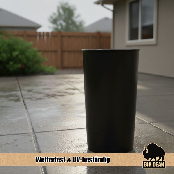 Wetterfester und UV-beständiger Pflanztopf aus Kunststoff auf einer Terrasse