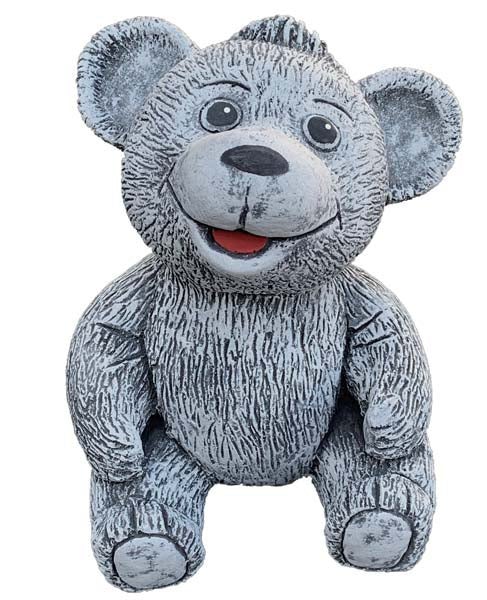 Dekorative Gartenfigur in Form eines sitzenden Teddybären aus witterungsbeständigem Material als Gartendekoration.