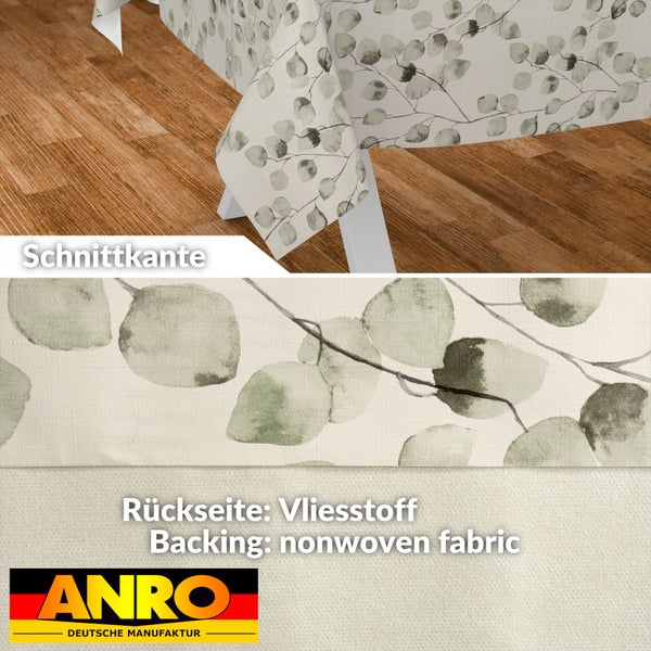 Tischdecke mit Eukalyptusblätter-Muster, Schnittkante und Rückseite aus Vliesstoff, ANRO DEUTSCHE MANUFAKTUR Logo.
