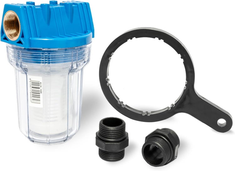 Wasserfilter für Gartenpumpen mit transparentem Filtergehäuse, Filtereinsatz, Filterschlüssel und zwei Anschlussadaptern.