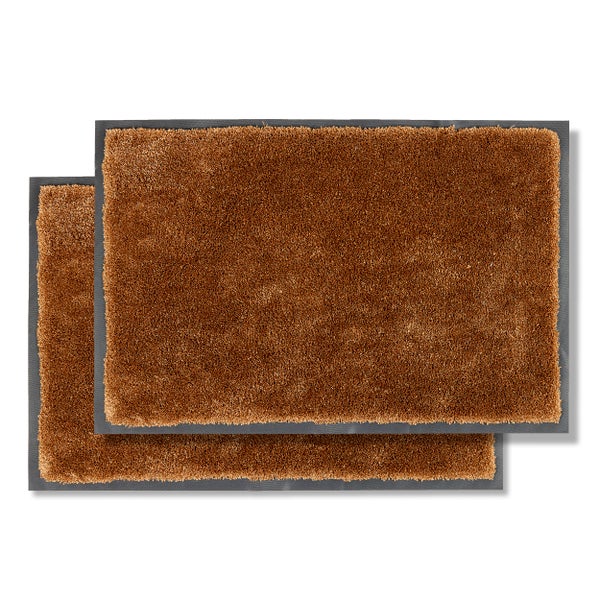 Zwei Fußmatten mit braunem Flor und grauer Umrandung
