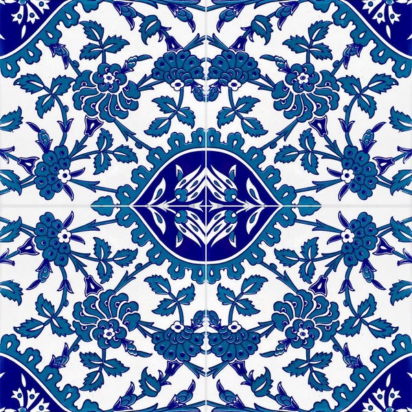 Fliesenmuster mit floralem Dekor