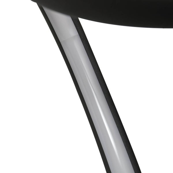 Detailaufnahme einer modernen LED-Leuchte mit dunklem Gestell und integriertem weißen Diffusor.