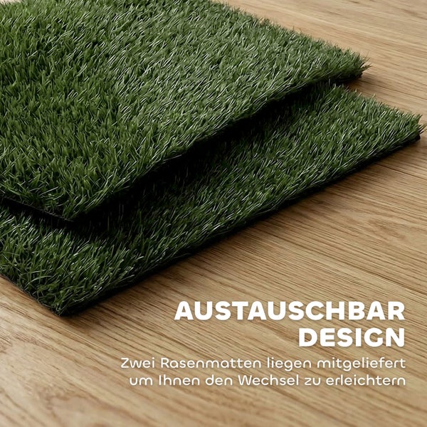 Zwei quadratische Kunstrasenmatten für den einfachen Austausch.