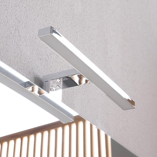 LED-Spiegelleuchte aus Metall zur Badbeleuchtung