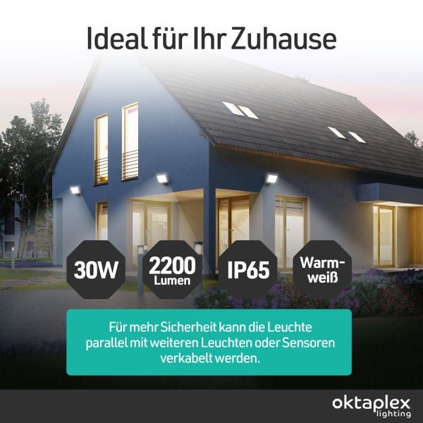 LED-Außenstrahler am Haus mit 30 Watt, 2200 Lumen, Schutzart IP65 und warmweißem Licht. Parallel verkabelbar. Oktaplex Lighting Logo.