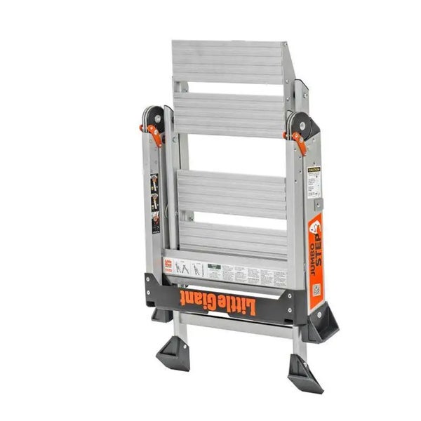 Zusammengeklappte Aluminium Trittleiter Little Giant Jumbo Step mit breiten Stufen.