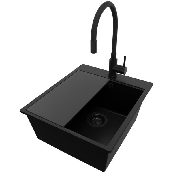Schwarze Küchenspüle mit Abtropffläche und Wasserhahn