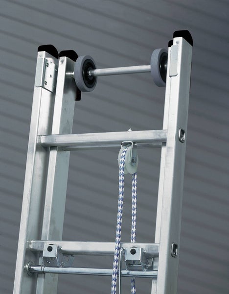 PROREGAL Sprossen-Seilzugleiter mit Standard-Traverse 2 x 15 Sprossen