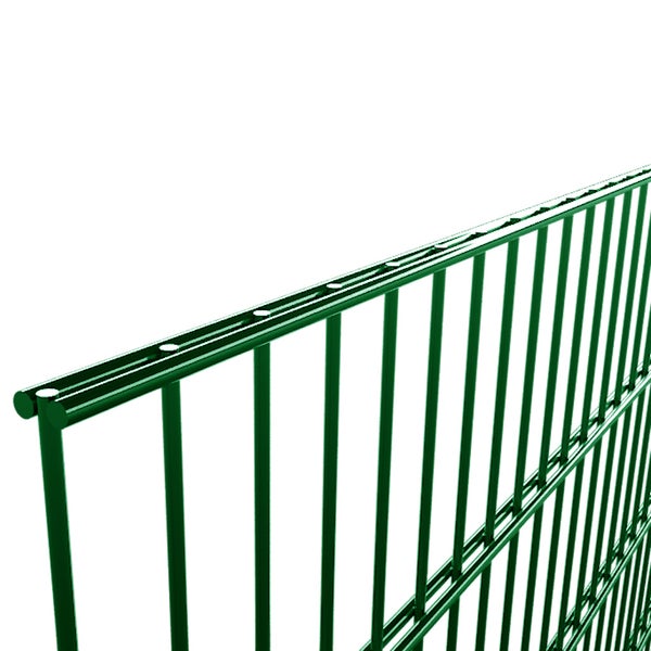 Doppelstabmatte aus grünem Metall, Detailansicht der Gitterstäbe.