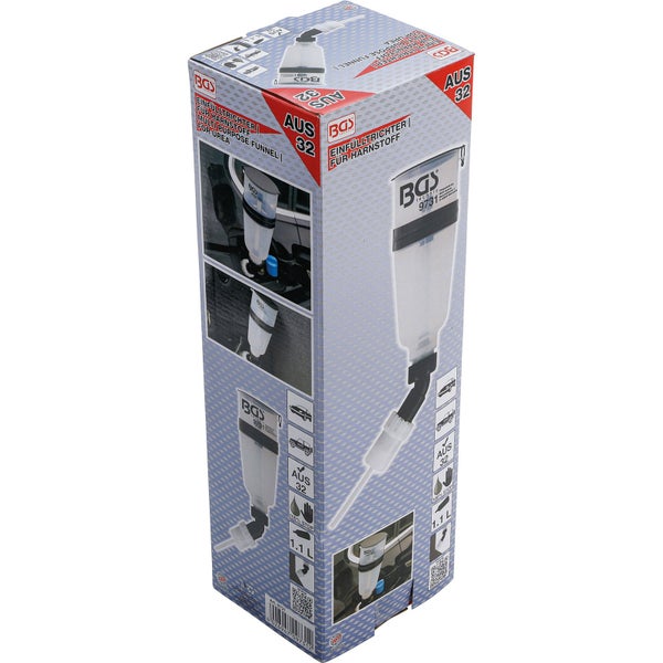 Einfülltrichter für Harnstoff von BGS Technic in einer Verpackung. Geeignet für AdBlue mit 1,1 Liter Fassungsvermögen und Tropf-Stopp-Funktion.