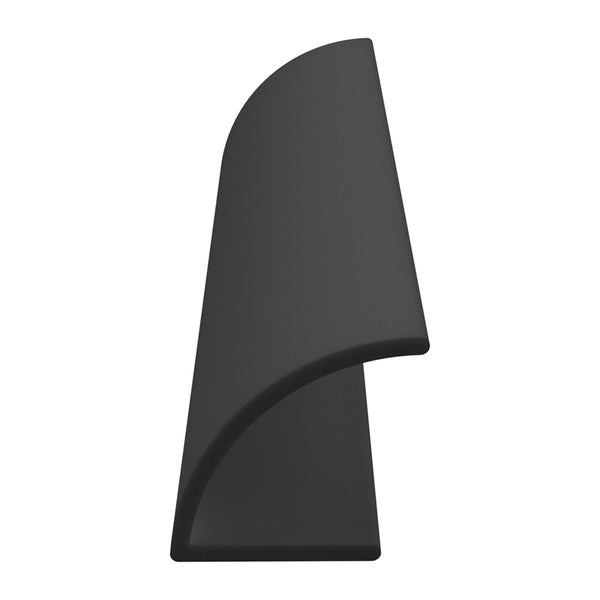 Schwarzes Eckprofil aus Kunststoff