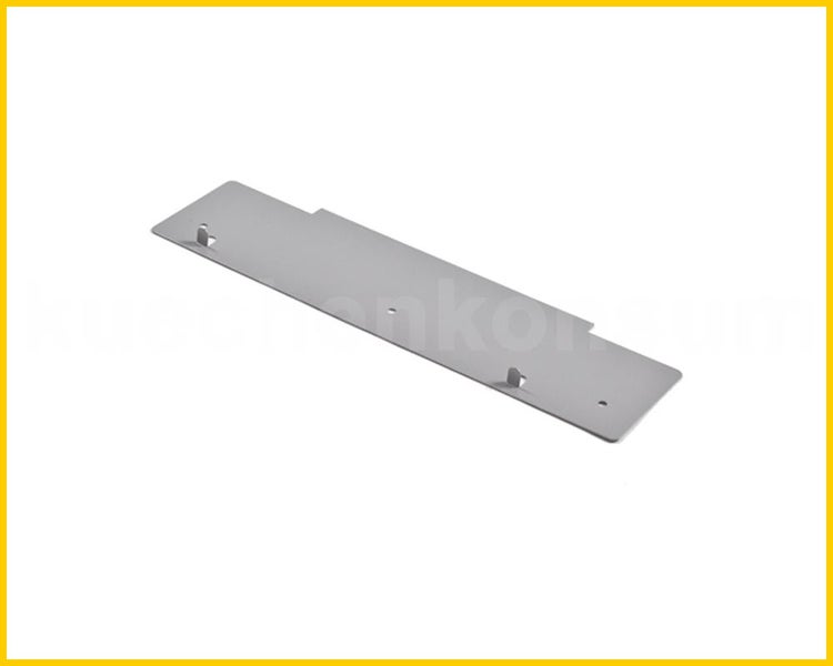 Rechteckige Montageplatte aus Metall für Möbel mit integrierten Haken und Befestigungslöchern.