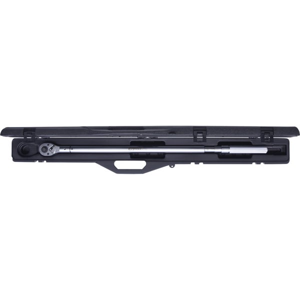 Drehmomentschlüssel im geöffneten Koffer