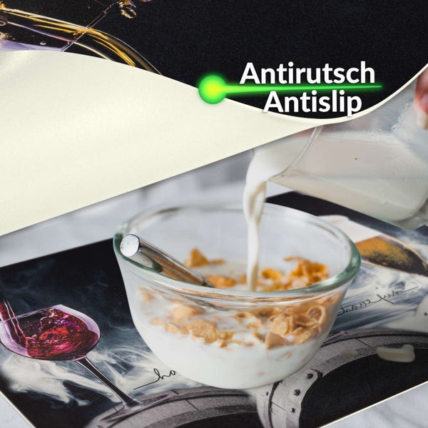 Küchen-Arbeitsplattenschutz mit Antirutsch-Funktion, Darstellung einer Glasschüssel mit Müsli.