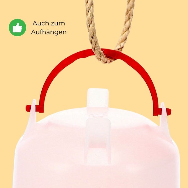 Detail einer Vogeltränke mit Aufhängevorrichtung