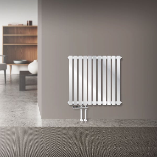 LuxeBath Designheizkörper Stella Horizontal 640 x 600 mm Chrom, Mittelanschluss inkl. Anschlussgarnitur mit Thermostat Durchgangsform Bodenanschluss, Bad Heizkörper Paneelheizkörper Badheizkörper