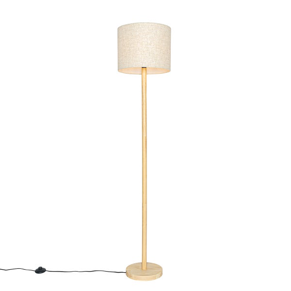 Stehleuchte mit zylindrischem Stoffschirm und einem Standfuß sowie Stativ aus Holz für eine moderne Beleuchtung im Innenbereich.