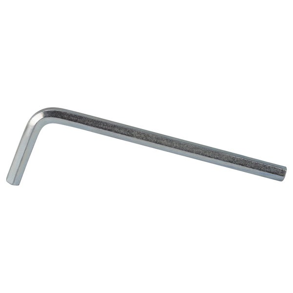 Handwerker schneidet Dachlatten mit einer Bosch Akku-Handkreissäge auf einer Dachkonstruktion.