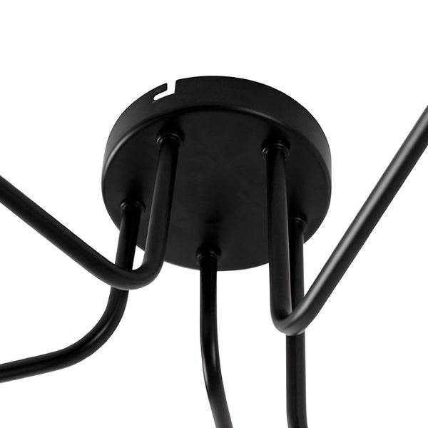 Detailaufnahme einer Deckenleuchte aus Metall