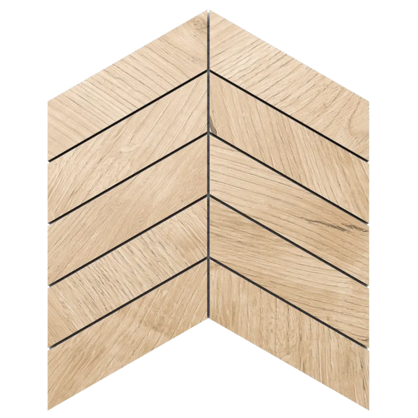 Mosaikfliese in heller Holzoptik mit Chevron-Muster und dunklen Fugen.