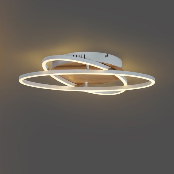 Moderne Deckenleuchte mit LED-Ringen und Holzdekor