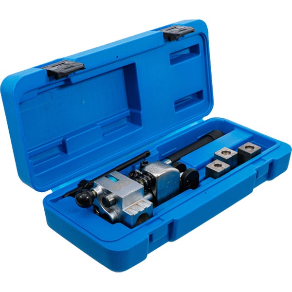 Rohrbiegegerät im blauen Werkzeugkoffer
