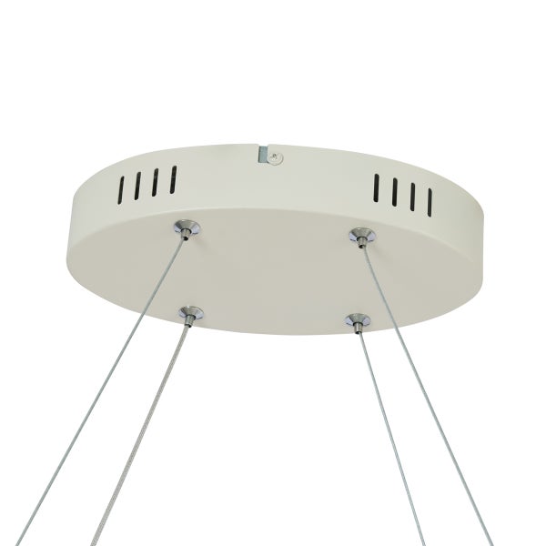 Detailansicht einer runden Deckenleuchte mit Aufhängung