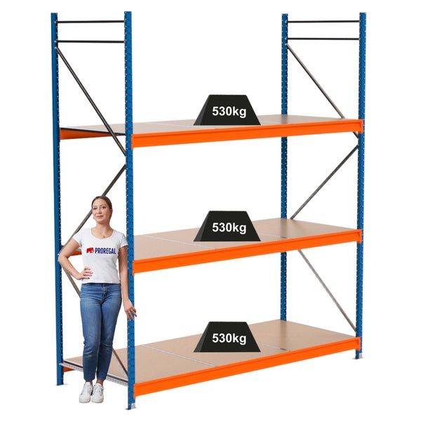 Regal mit drei Ebenen und einer Traglast von 530 Kilogramm pro Ebene.