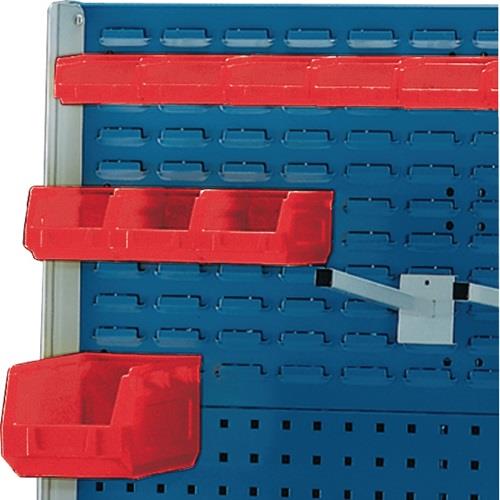 Lochwand mit Aufbewahrungsboxen für Werkzeuge und Zubehör